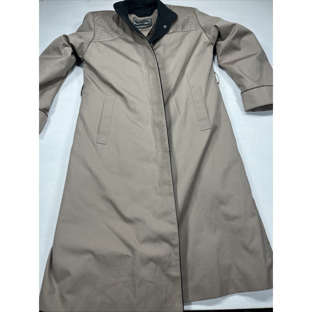 Fleet Street trenchcoat made in Singapore nylon lining RN 50411 size 10